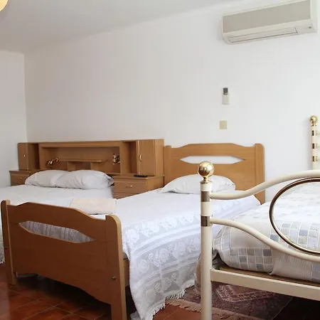 Bed & Breakfast Residencial Restaurante Marisqueira S. Joao Mangualde