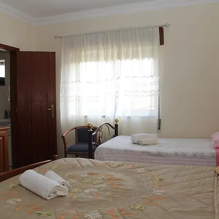 Bed & Breakfast Residencial Restaurante Marisqueira S. Joao